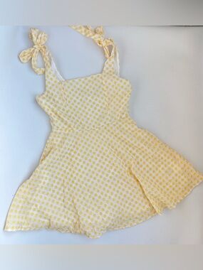 Trixxi Floral White Yellow Fit And Flare Embroidered Tie Up Shoulder Size Large